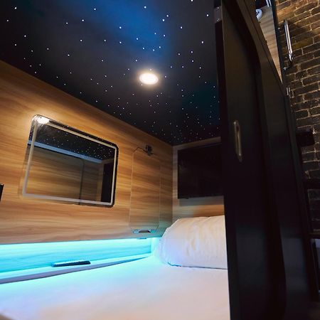 Capsule Hotel Montréal Eksteriør bilde