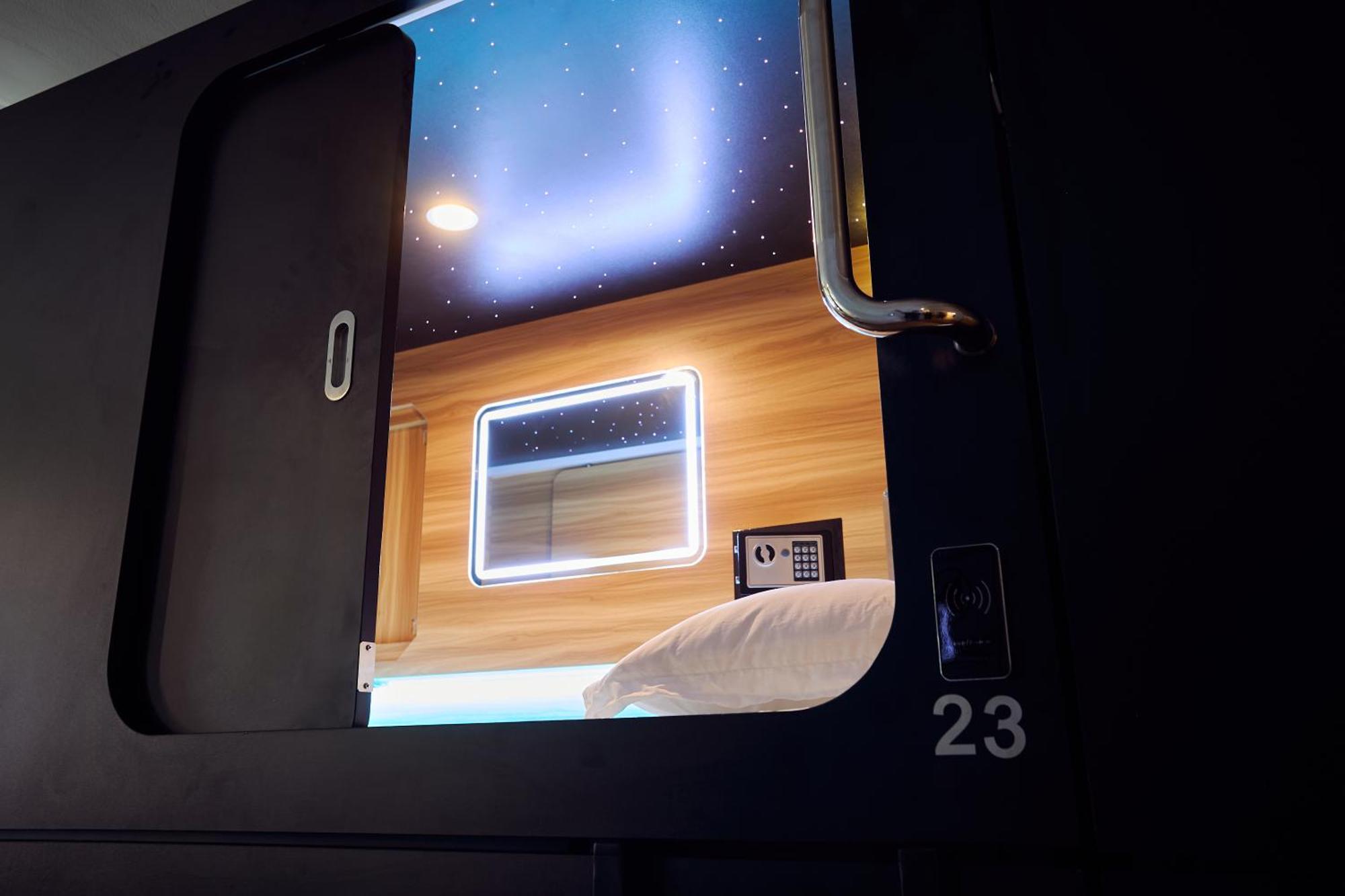 Capsule Hotel Montréal Eksteriør bilde