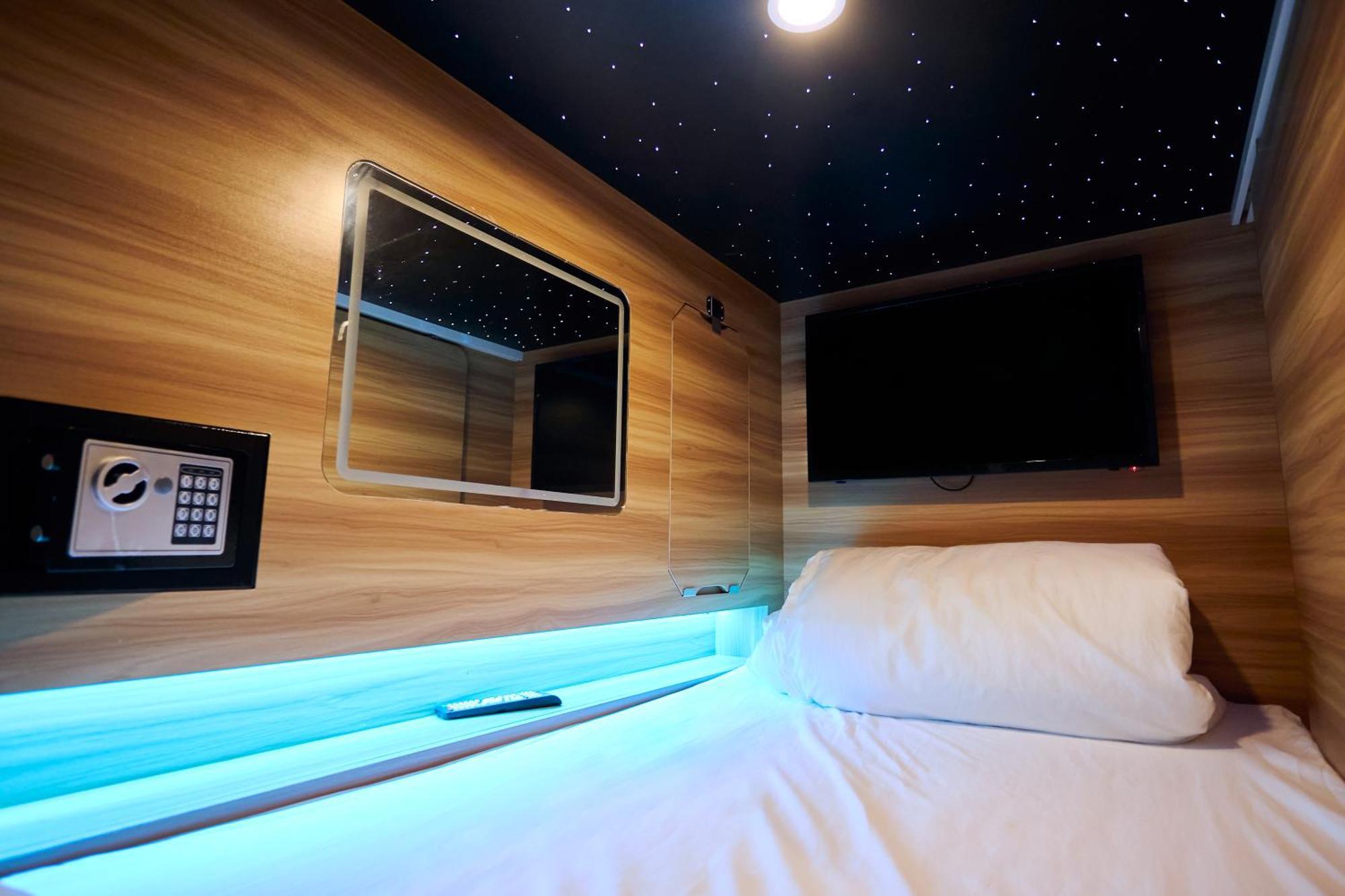 Capsule Hotel Montréal Eksteriør bilde